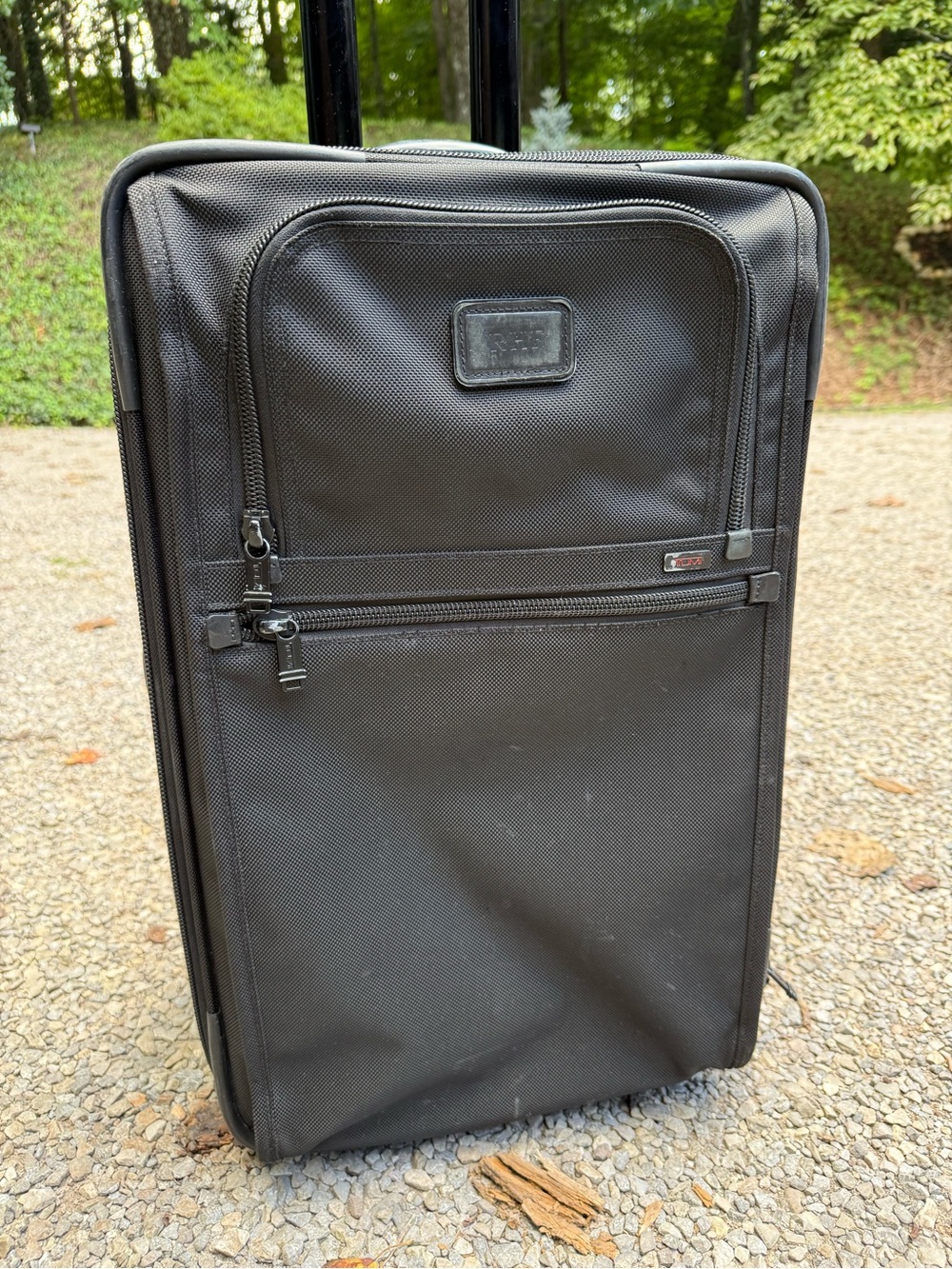 Tumi Alpha Frequent Traveler 22" Zippered Expandable Carry On Suitcase 22922 DH